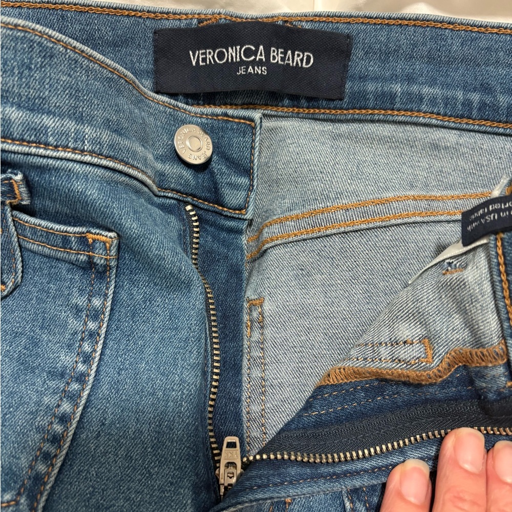 Veronica Beard Slightly Flared Jeans. NWOT. Never worn - Picture 3 of 10